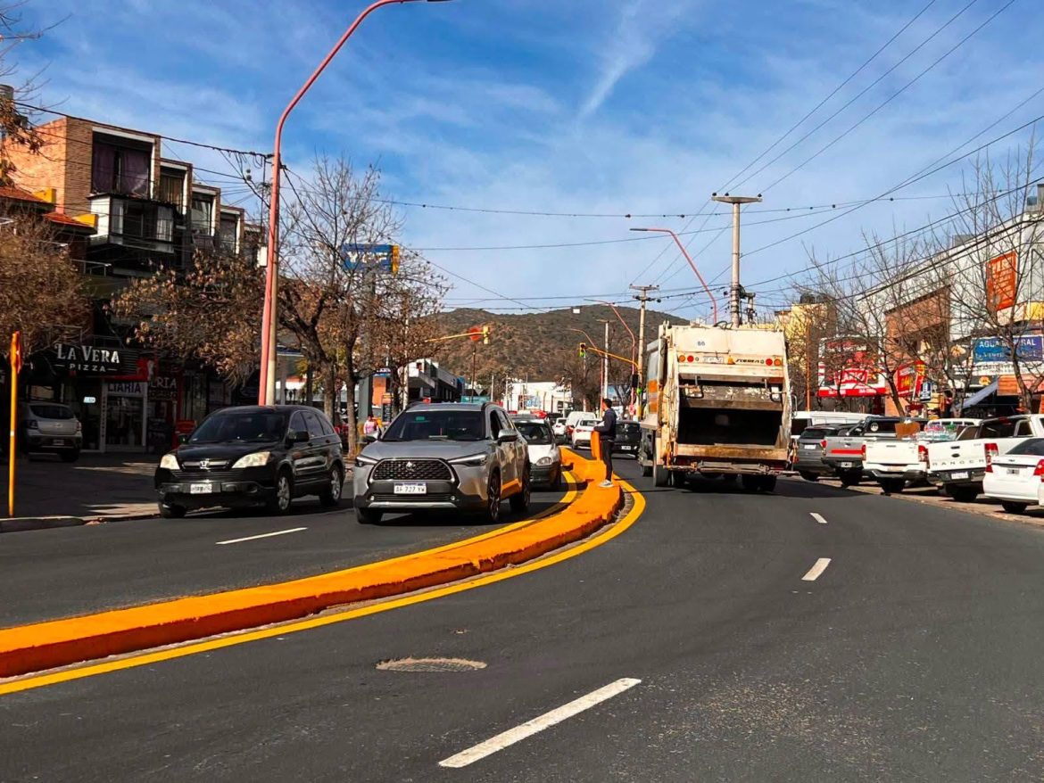 Llaryora inauguró obras viales y de saneamiento en Villa Carlos Paz