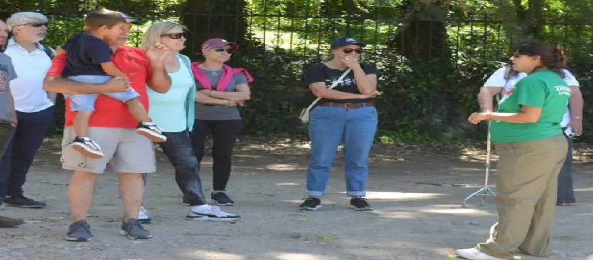 Concretan una caminata guiada por el Circuito Pueblo Histórico de La Cumbre